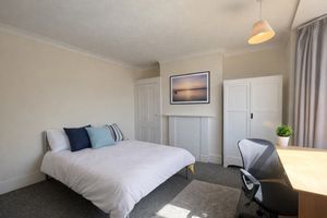 Photo 11- click for photo gallery